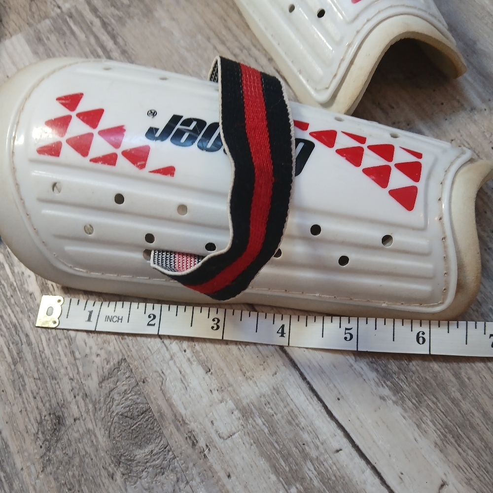 Bundle Of 2 Sets Of Kids Soccer Shin Guards Macgregor Soccer And Cooper - Picture 3 of 7